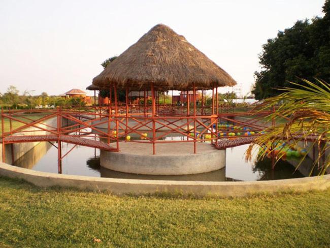 Aum Health Resort Vadodara Exterior photo